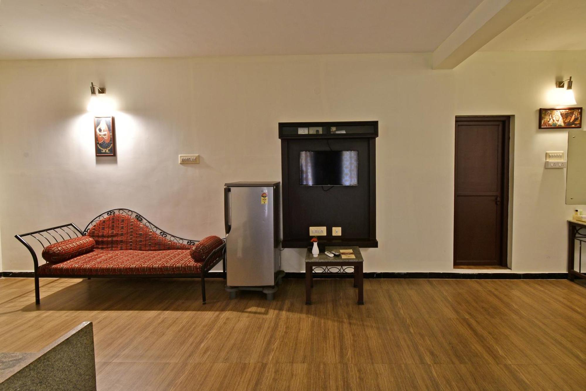 โอลีฟ เด วิลลา Hotel ออโรวิลล์ ภายนอก รูปภาพ