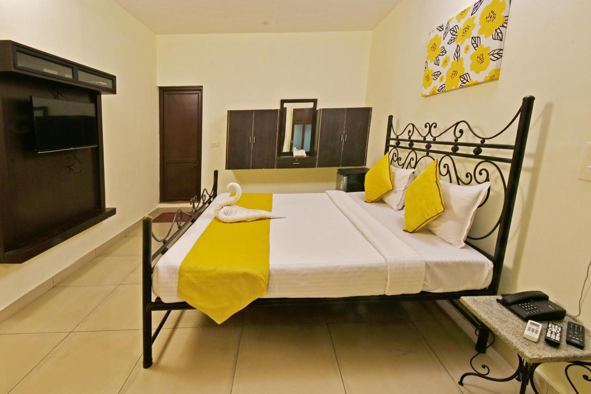 โอลีฟ เด วิลลา Hotel ออโรวิลล์ ภายนอก รูปภาพ
